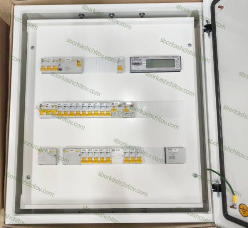 Изображение Щит трехфазный 20А  с учетом и отходящими линиями на базе Щита Easyline 72 IP54 SS-27939 