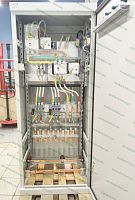 Изображение Щит АВР 250А на три ввода, на базе ВРУ 2000х800х600 IP54 (ВхШхГ)  (ввод 2шт х моноблок АВР ТСP1 250A ЭКФ , 3 лампы индикации питания, освещение в шкафу,  ввод/вывод низ, подключение входящих кабелей на шинные выводы и рубильники, пятипроводка  