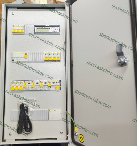 Изображение Щит трехфазный 20А с счетчиком LoRaWAN для ангара на 12 отходящих линий SS-25500 