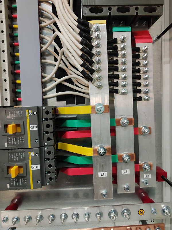 Купить Щит силовой ВРУ 630А 2х250А+8х100А IP31 IEK по низкой цене в ...